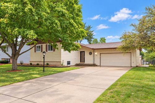 1326 21st St W, Hastings, MN, 55033-3217 | Card Image