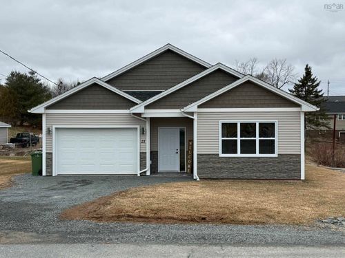 21 Ridge Ave, Stewiacke, NS, B0N2J0 | Card Image
