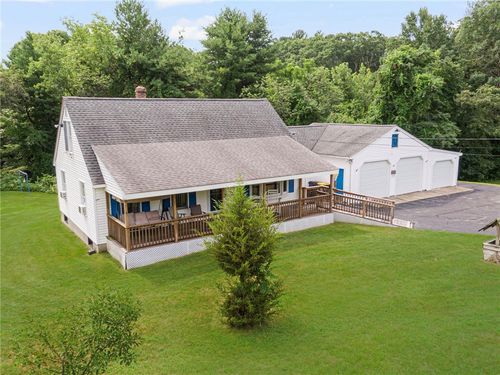 1505 Broncos Hwy, Glendale, RI, 02826-1605 | Card Image