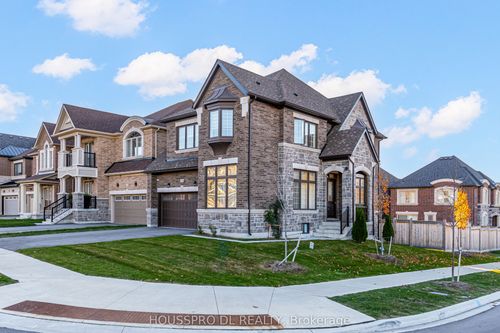 136 Carriage Shop Bend, East Gwillimbury, ON, L9N0Y3 | Card Image