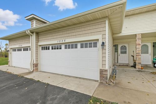 1226 45th Ave Ne, Saint Cloud, MN, 56304-4678 | Card Image