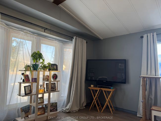 32 - 227 Big Hill Rd, House other with 2 bedrooms, 1 bathrooms and 2 parking in Seeleys Bay ON | Image 11