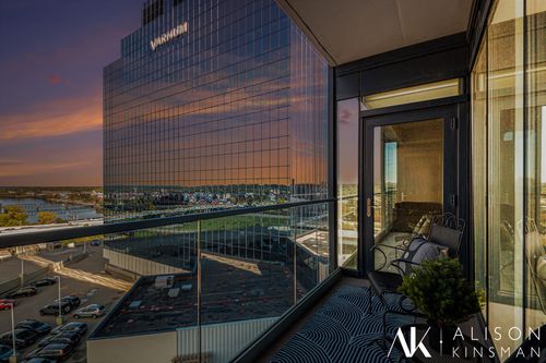 bldg-0-335 Bridge St Nw, Grand Rapids, MI, 49504-8702 | Card Image