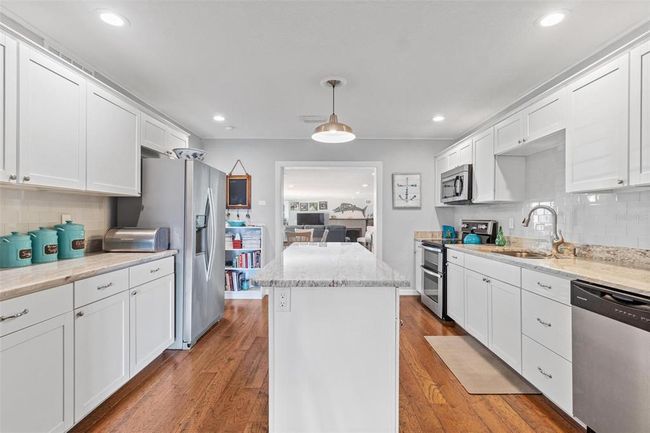 Kitchen | Image 10