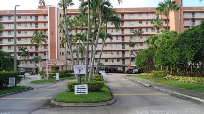 APT-102 - 7380 S Oriole Blvd, Condo with 3 bedrooms, 2 bathrooms and null parking in Delray Beach FL | Image 5