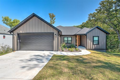 45 Blairgowrie Dr, Bella Vista, AR, 72715-5718 | Card Image