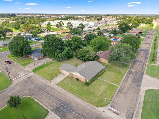314 Cedar St, House other with 3 bedrooms, 2 bathrooms and null parking in Mt Pleasant TX | Image 32