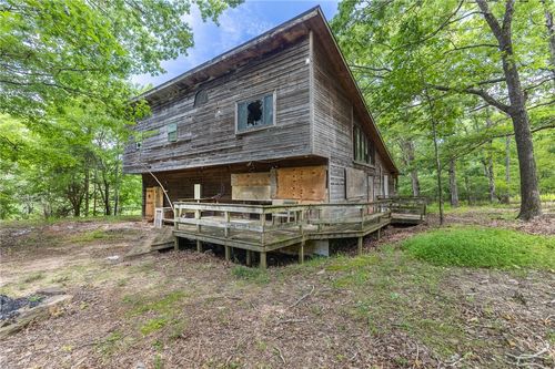 18500 Parks Cemetary Rd, Winslow, AR, 72959-9601 | Card Image