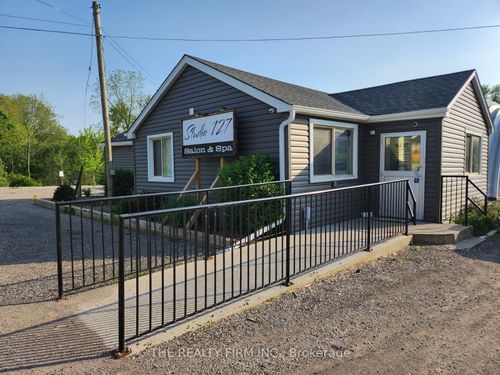 1302 Swan Street, North Dumfries, ON, L0B1E0 | Card Image