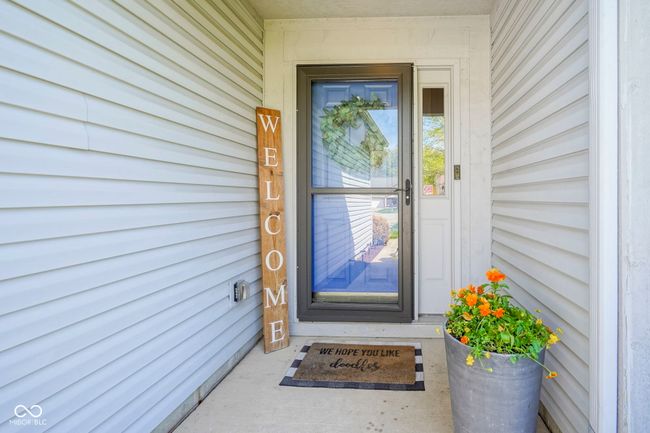 view of exterior entry | Image 4