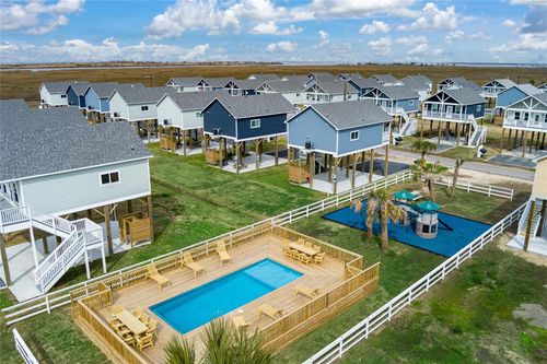 1079 Johnson Rd, Gilchrist, TX, 77617 | Card Image