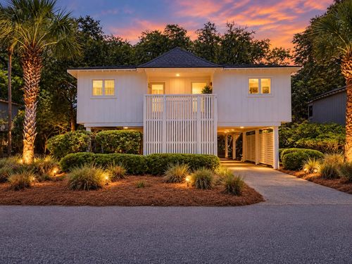 4 Sandpiper Ct, Isle of Palms, SC, 29451-2716 | Card Image