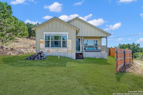 428 Kings Dr, Canyon Lake, TX, 78133-3723 | Card Image