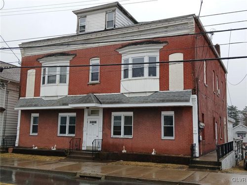 546 W Main St, Plymouth, PA, 18651-2827 | Card Image