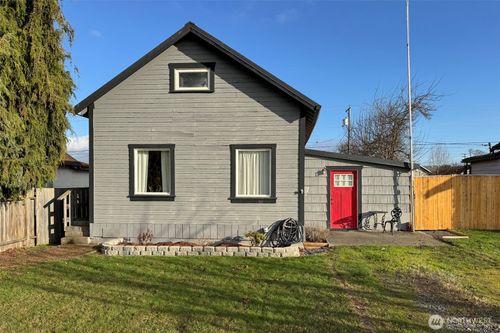 1121 Georgiana St, Port Angeles, WA, 98362-4211 | Card Image