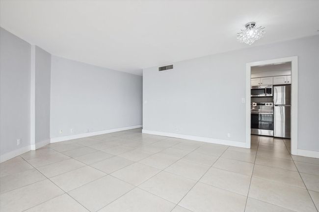 APT-1011 - 710 N Ocean Blvd, Condo with 1 bedrooms, 1 bathrooms and null parking in Pompano Beach FL | Image 6