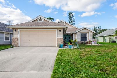 117 Wood Ibis Court, House other with 3 bedrooms, 2 bathrooms and null parking in Daytona Beach FL | Image 1