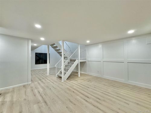 45 Briar Hill Ct, Middle Island, NY, 11953-1604 | Card Image