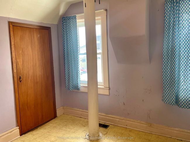 20 Elm St S, House other with 3 bedrooms, 2 bathrooms and 4 parking in Walkerton ON | Image 16