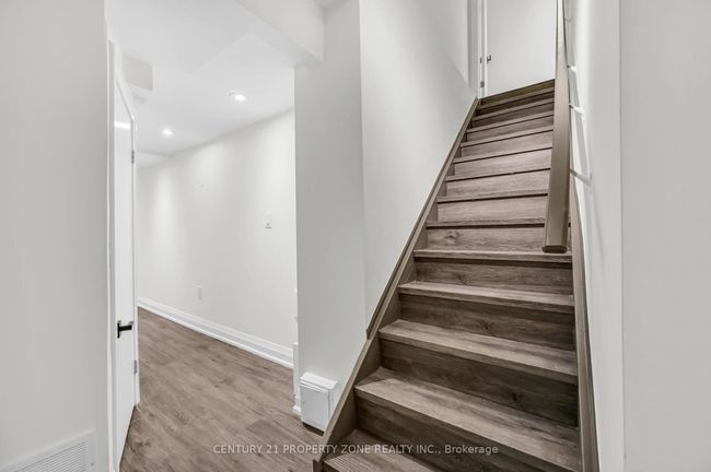 6 Miami Grove, House attached with 5 bedrooms, 5 bathrooms and 1 parking in Brampton ON | Image 37