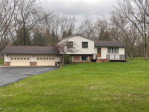 3330 Jones Rd, Diamond, OH, 44412-9738 | Card Image