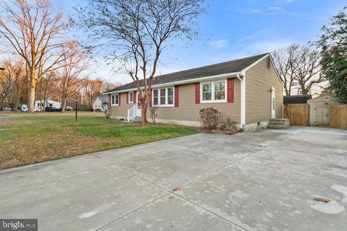 9 Oberlin Rd, PENNSVILLE, NJ, 08070-2803 | Card Image