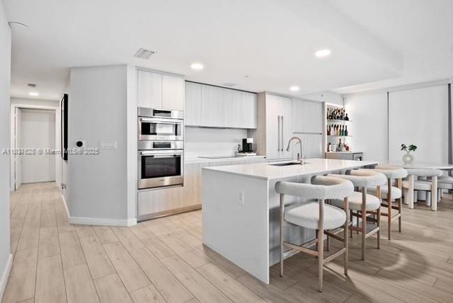 UNIT-715 - 488 Ne 18 Th St, Condo with 3 bedrooms, 4 bathrooms and null parking in Miami FL | Image 15