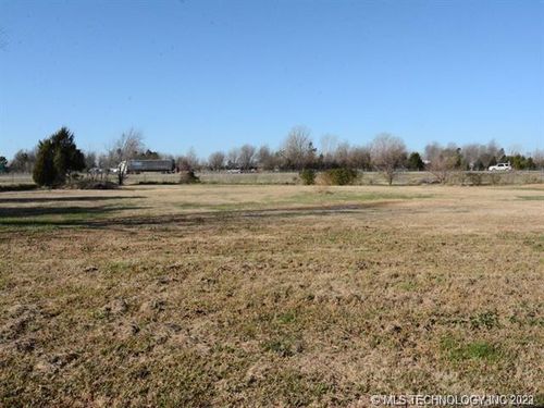 13006 139th East Ave, Collinsville, OK, 74021-4111 | Card Image