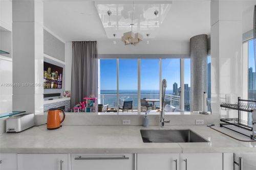 2904-900 Brickell Key Blvd, Miami, FL, 33131-3742 | Card Image