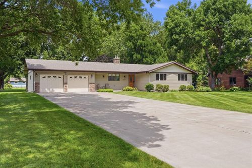 2728 E Deblene Ln, Eau Claire, WI, 54703-4800 | Card Image