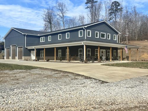 2922 Samples Rd, Louisville, TN, 37777-3837 | Card Image