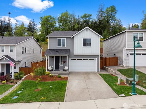 9844 Prospect Pl, Gig Harbor, WA, 98332-7931 | Card Image