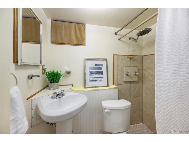 11940 W Independence Ave, House other with 3 bedrooms, 2 bathrooms and null parking in Lakewood CO | Image 5