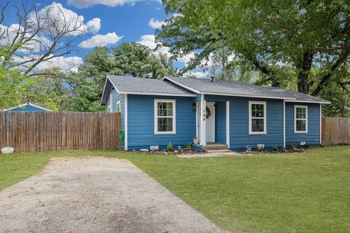 149 Gordon Dr, Azle, TX, 76020-4415 | Card Image