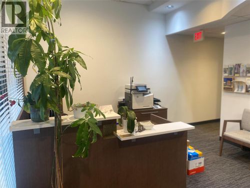 3048 Skaha Lake Rd, Penticton, BC, V2A7H2 | Card Image