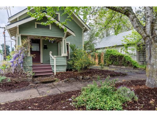 428 5th St, Springfield, OR, 97477 | Card Image
