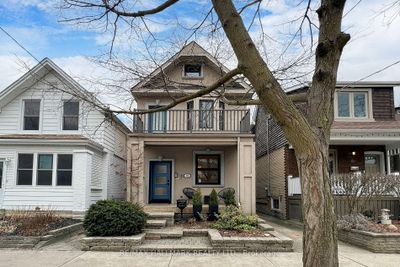 135 Parkmount Rd, House other with 3 bedrooms, 2 bathrooms and 2 parking in Toronto ON | Image 1