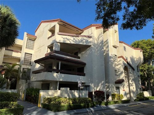 d407-9040 Sw 125th Ave, Miami, FL, 33186-7103 | Card Image