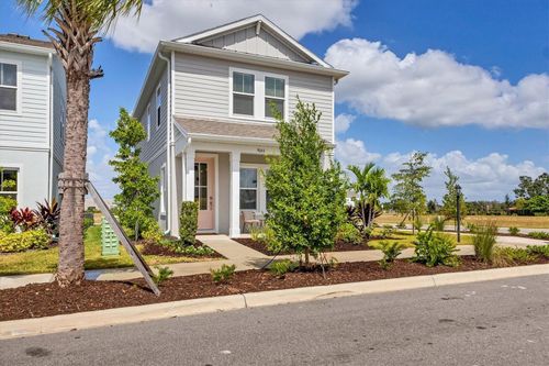 9043 Duany Ln, LAKEWOOD RANCH, FL, 34240 | Card Image