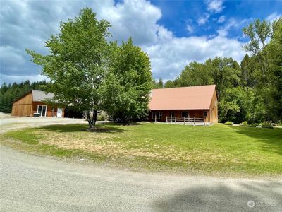 The main house includes a finished studio! | Image 2