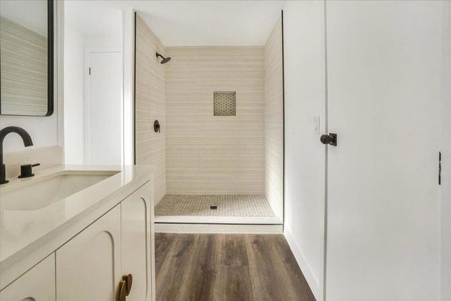 master shower | Image 33