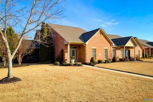 18 Jackson Way, Decatur, AL, 35603-5168 | Card Image