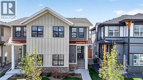 195 Magnolia Terr Se, Calgary, AB, T3M3N2 | Card Image