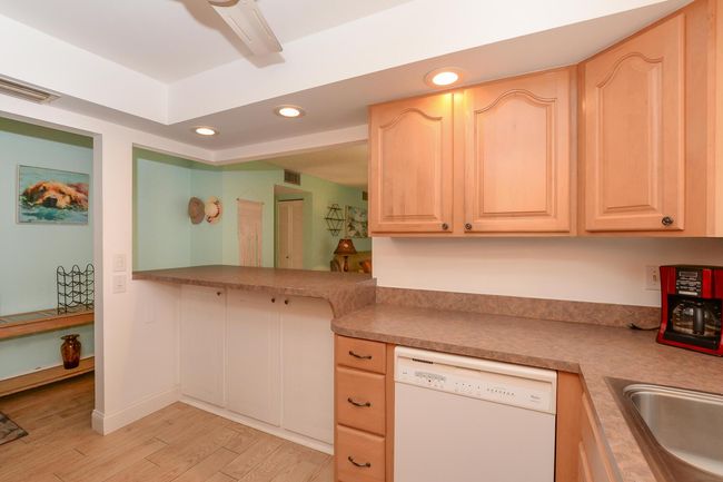 APT-11-3 - 2950 Se Ocean Blvd, Condo with 2 bedrooms, 2 bathrooms and null parking in Stuart FL | Image 11