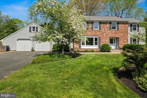 5 Pinewood Ct, PRINCETON JUNCTION, NJ, 08550-3535 | Card Image