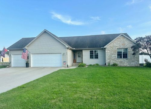 613 Cassidy Ct, Utica, IL, 61373-9444 | Card Image