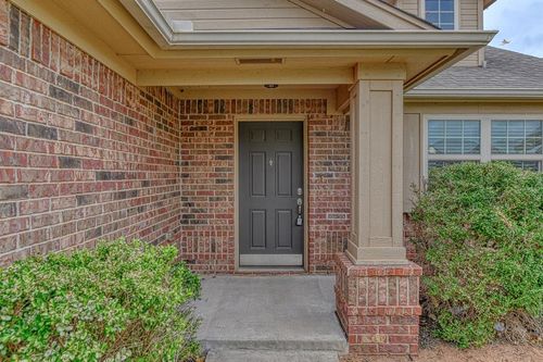 13312 Sw 3rd St, Yukon, OK, 73099-6163 | Card Image