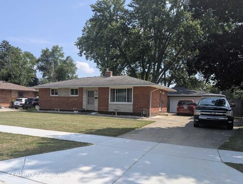5177 Durwood Dr, Swartz Creek, MI, 48473-1123 | Card Image