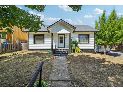 2505 N Emerson St, Portland, OR, 97217-3816 | Card Image