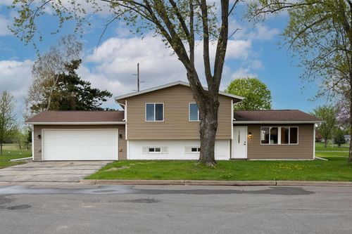 1736 Viking Avenue, Holmen, WI, 54636 | Card Image